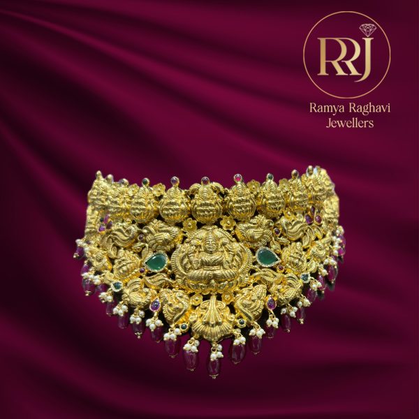 Elegant Gold Necklace