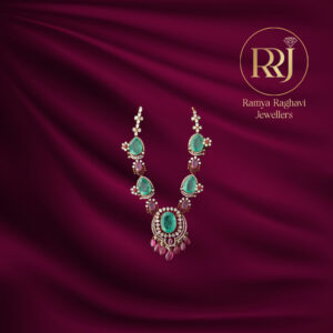 Royal Emerald Diamond Gold Necklace